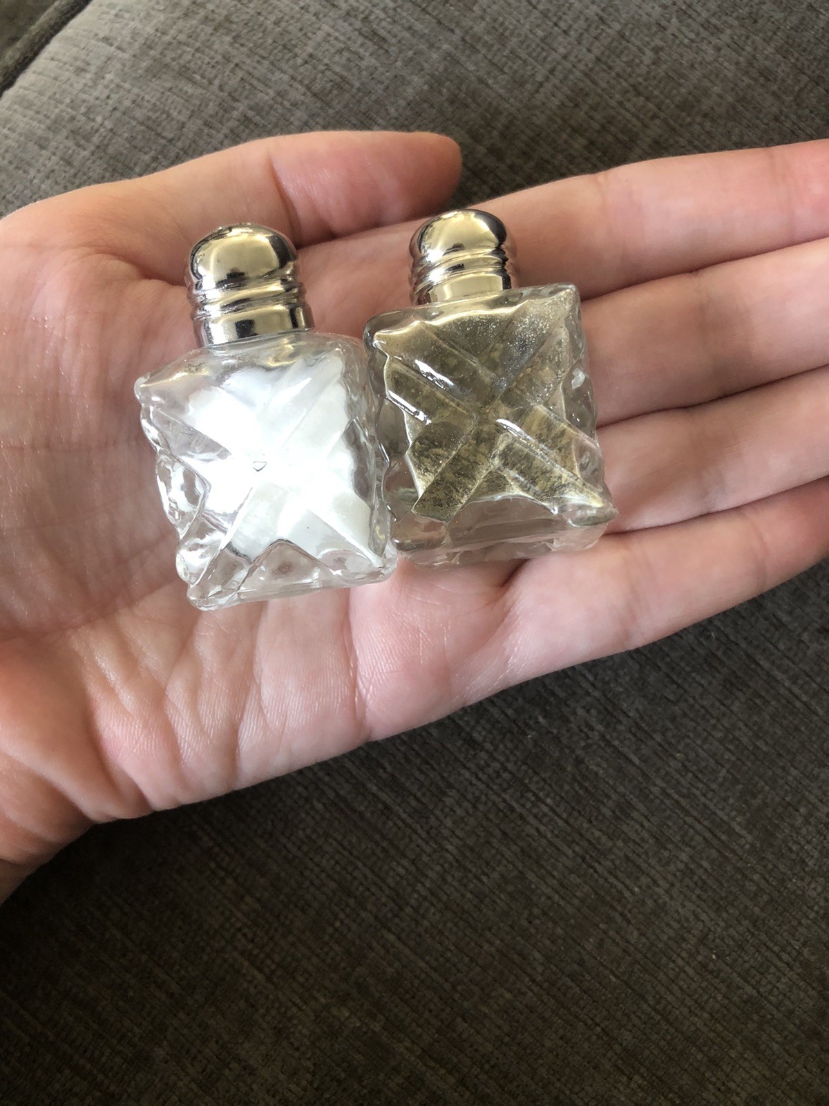 Vintage Set of 2 Crystal Salt & Pepper Shakers Small Cubic with Metal Cap 2.5″