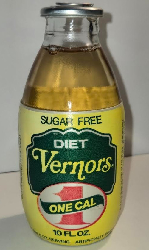NM! Full 1974 DIET 1 Calorie Foam Label VERNORS Ginger Ale DETROIT10oz POP Soda