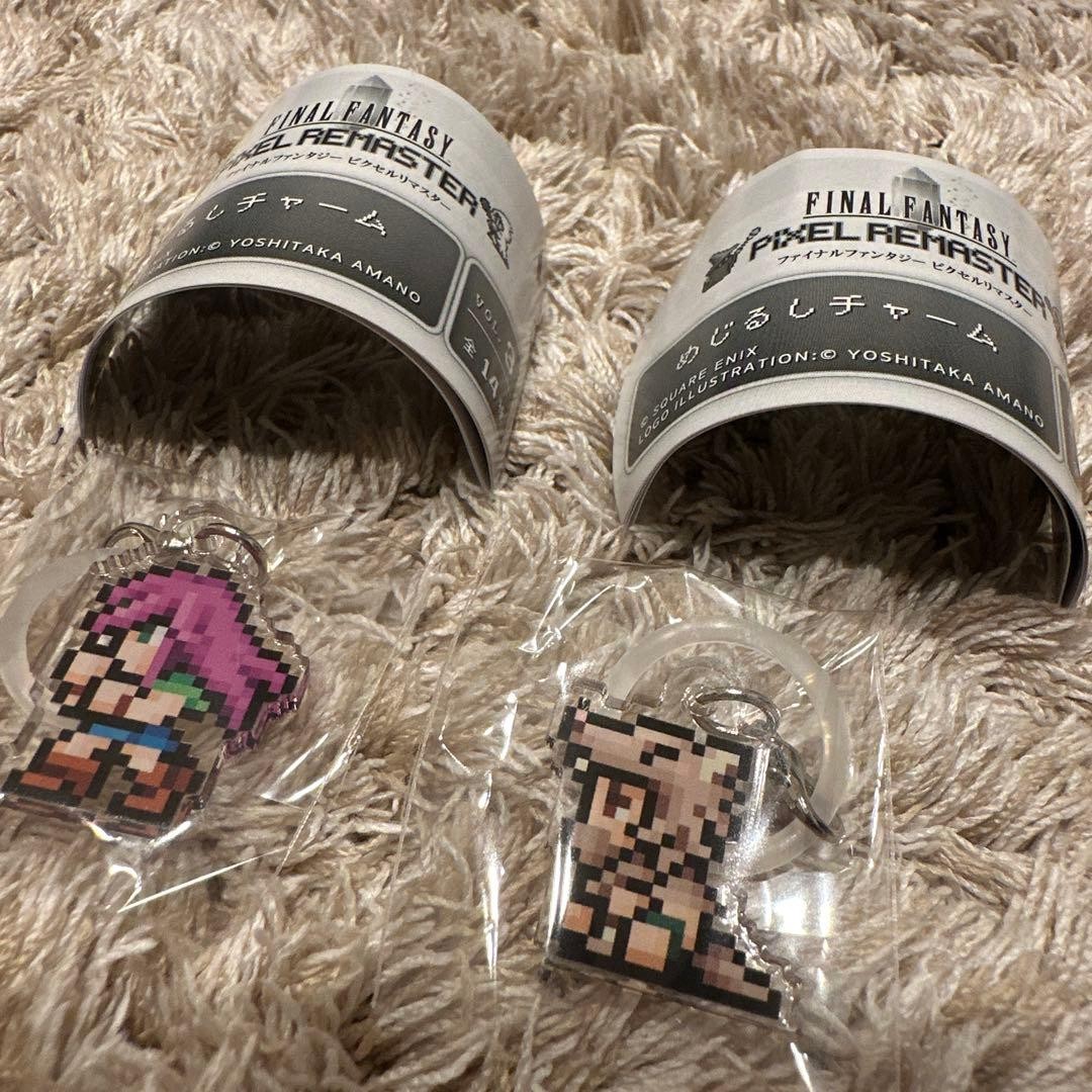 Final Fantasy Pixel Remaster Mejirushi Charm – Faris & Galuf Collectible, Age 14