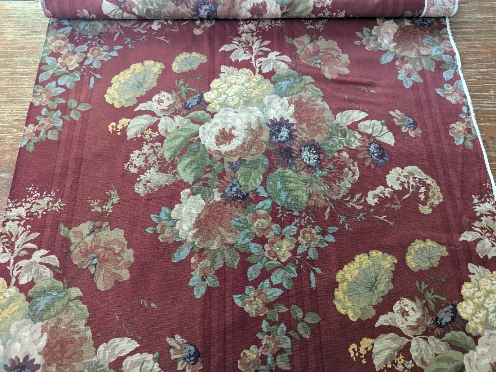 Vtg Portfolio Floral Upholstery Fabric Deep Red 6+ Yds French Country Cottage
