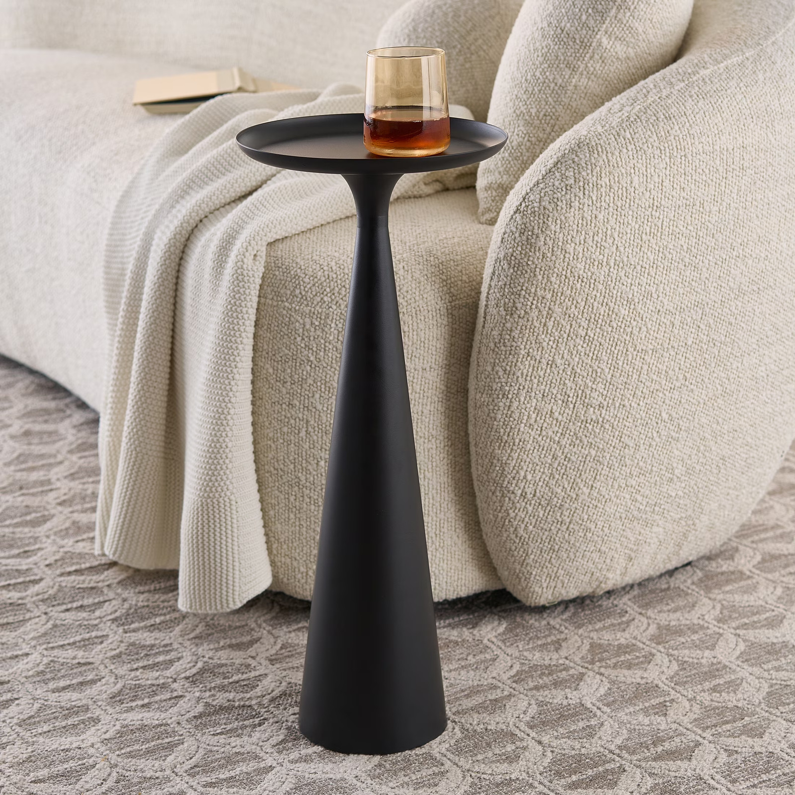 Truitt Drink Table Side Table Living Room Furniture Black