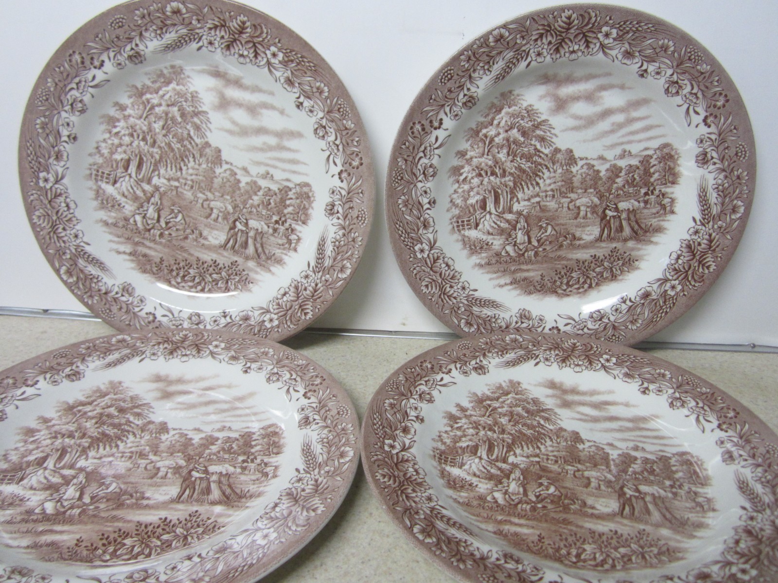 LOT 0F 4 Currier and Ives Brown Harvest Churchill England Dinner Plate 10 3/8″