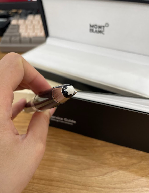 Montblanc John F Kennedy Rollerball Pen Black Carbon Fiber Silver NIB Gift
