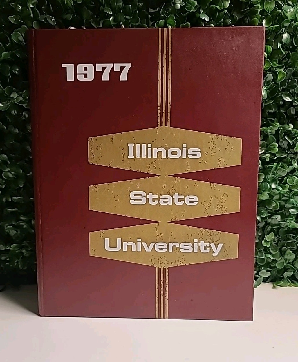 1977 Illinois State University (YEARBOOK)