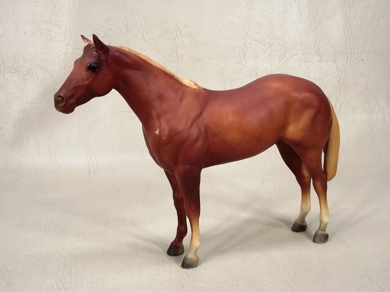 Breyer Lady Phase Lynn Anderson’s Red Chestnut Flaxen Mane Long Trail