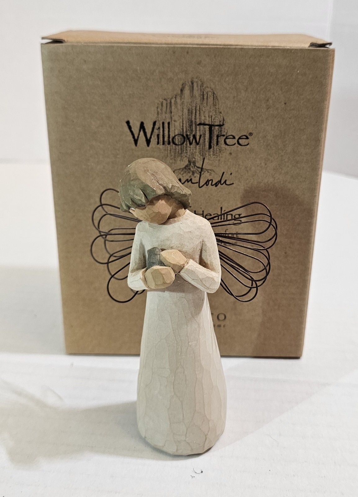 NEW Willow Tree ANGEL OF HEALING Figurine 26020 Susan Lordi DEMDACO