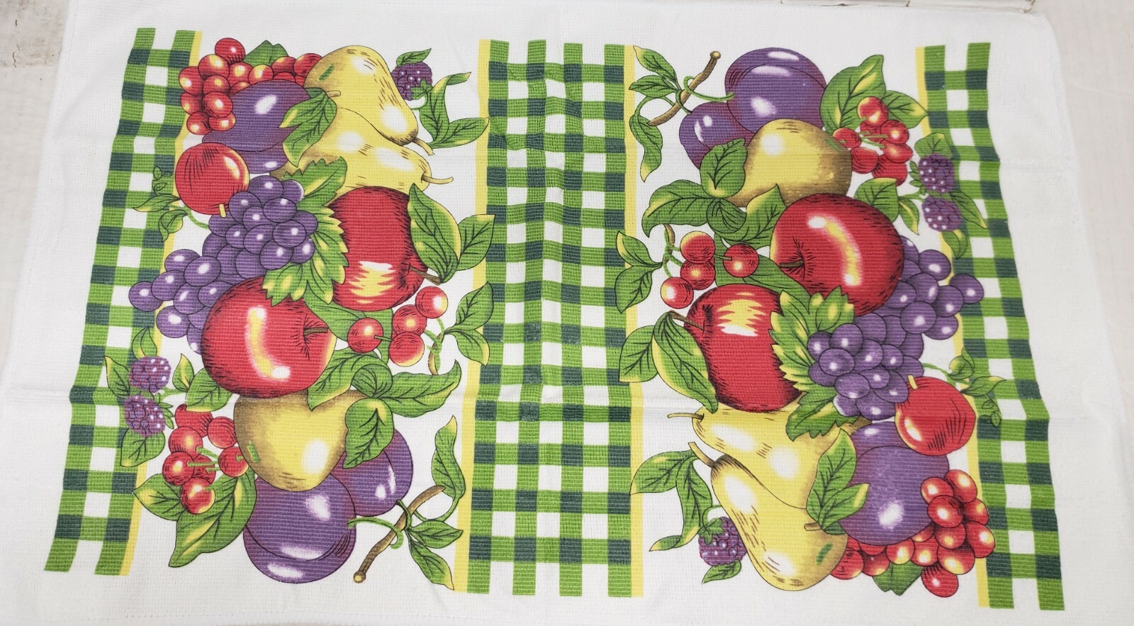 2 SAME KITCHEN MICROFIBER TOWELS (15″x25″) BRIGHT FRUITS