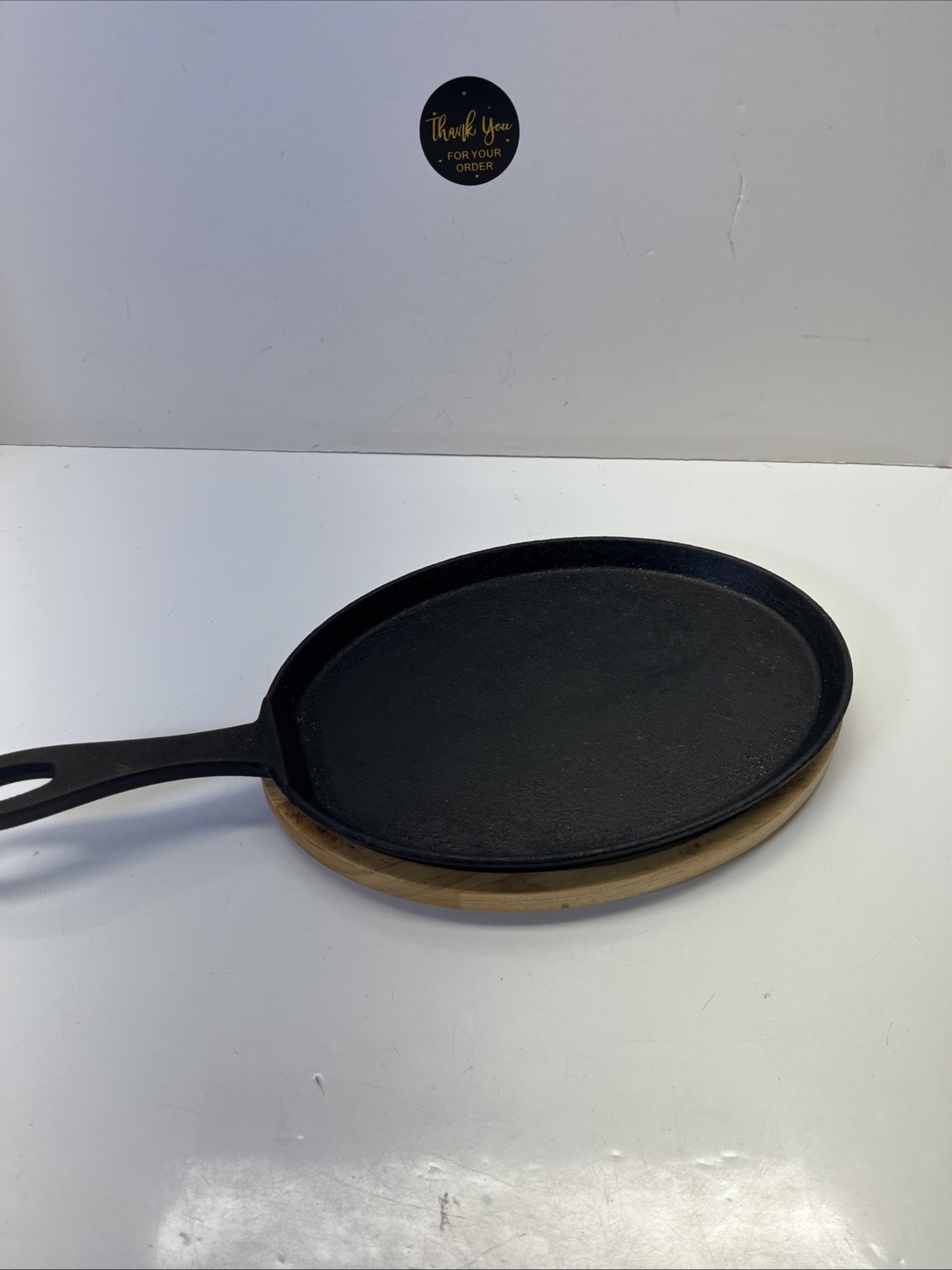 Vintage cast iron Oval cookware Skillet/pan/Fajita Bayou Classics 9.5”X 7.5”