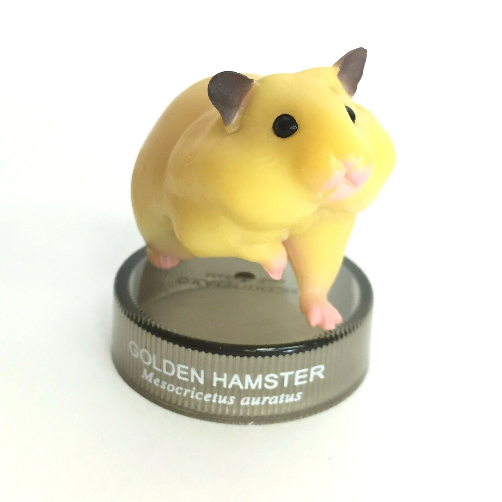 Kaiyodo Hamster’s Lunch Bottle Cap Figure #2 Golden Hamster Full Mouth Apricot