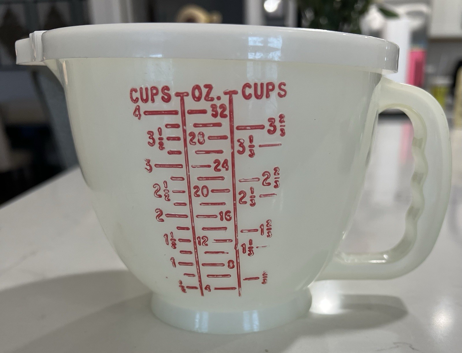 Vtg Tupperware 4 Cup Mix N Store 1288 Measuring Cup & Lid With Pour Spout