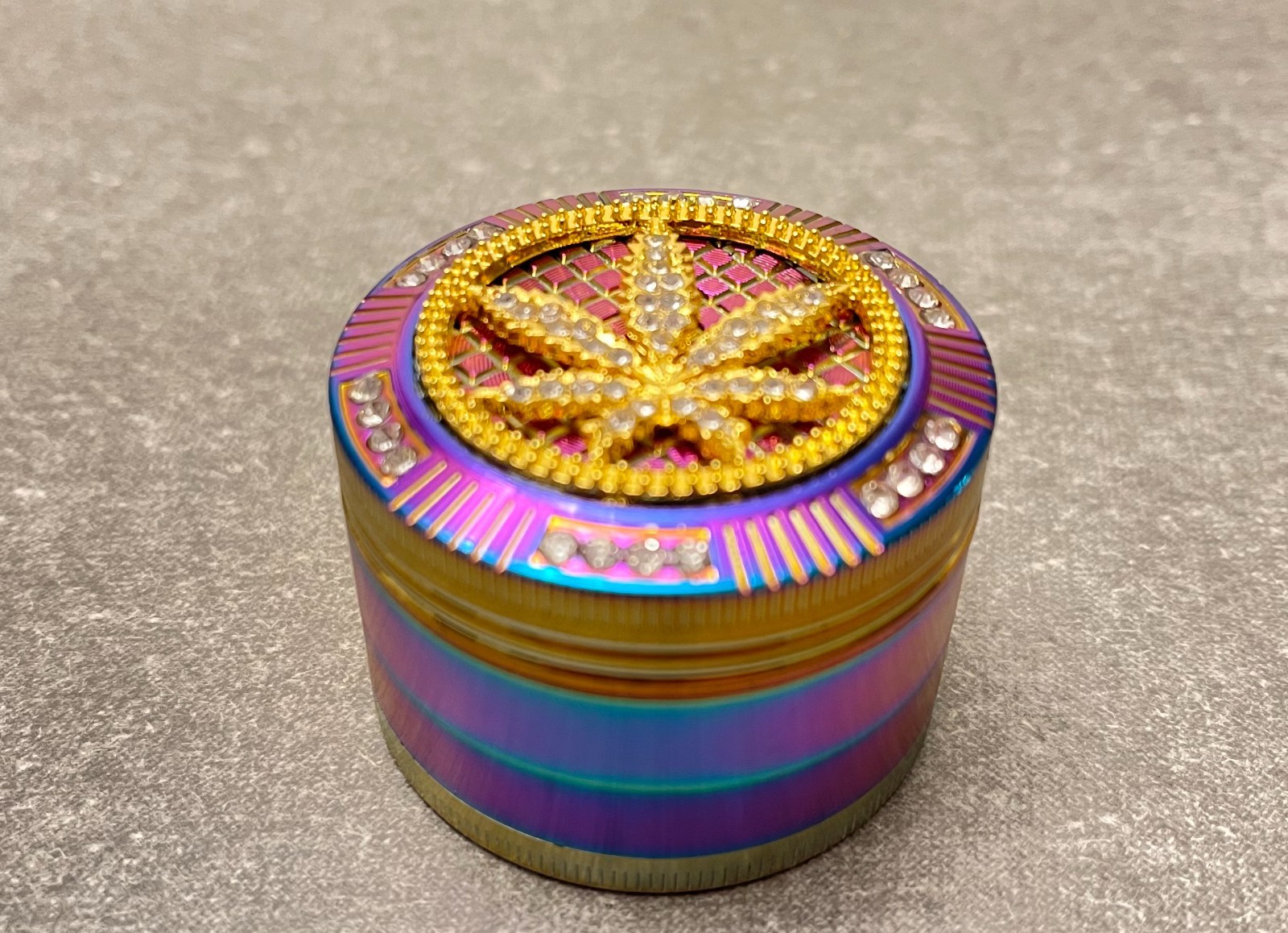 2″ Zinc Alloy Grinder 4 PCS Leave Shape Rhinestone Grinder