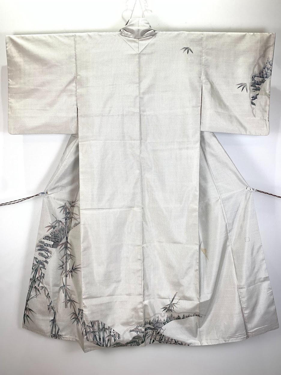 Vintage Oshima Tsumugi Silk Japan Kimono White Pine Bamboo Motif Elegant Trad