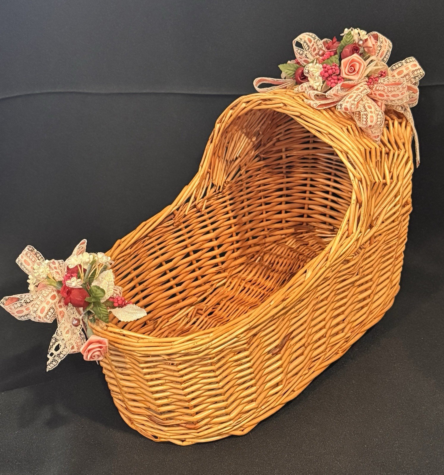 Vintage Wicker Baby Doll Basket Bassinet Decor 13.5 in x 6.5 in x Embellished