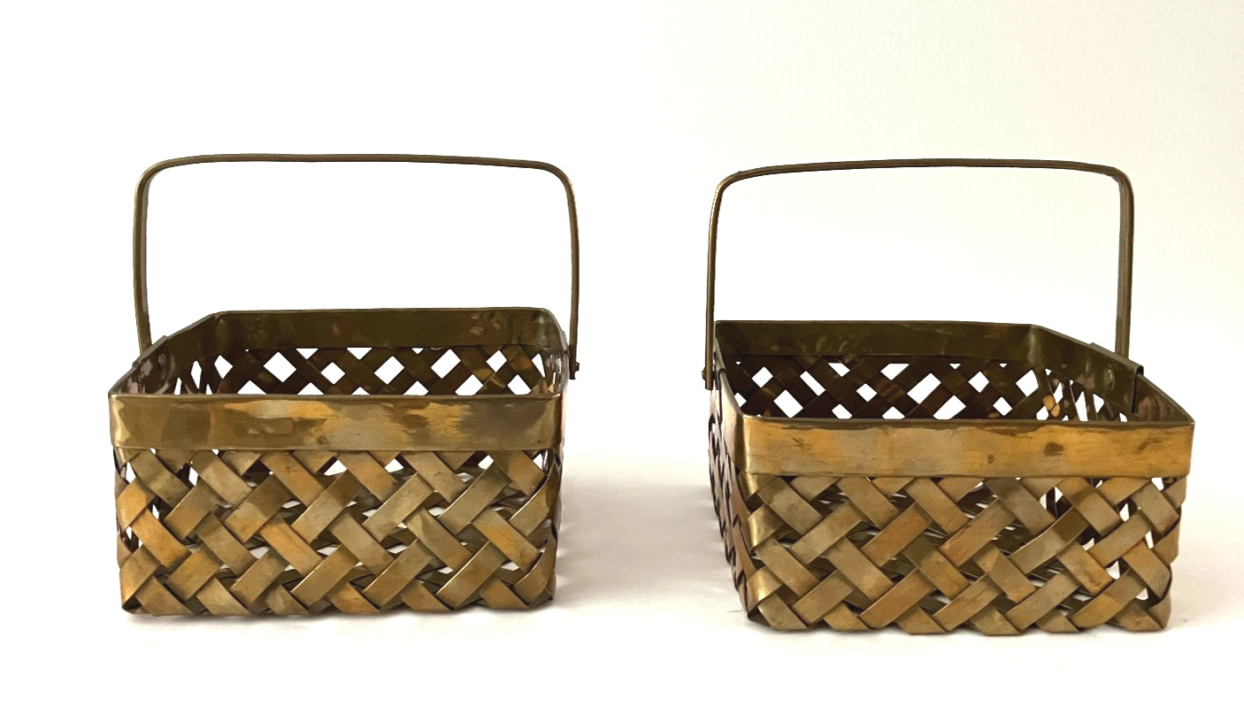 LOT of 2 – VINTAGE SOLID BRASS WOVEN BASKETS w/HANDLES – 4 1/4″ Sq x 2 1/4″ H