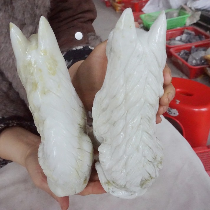 19.4LB 5Pcs Natural Serpentine Jade Xiuyu Crystal Wolf Carved Liaoning China
