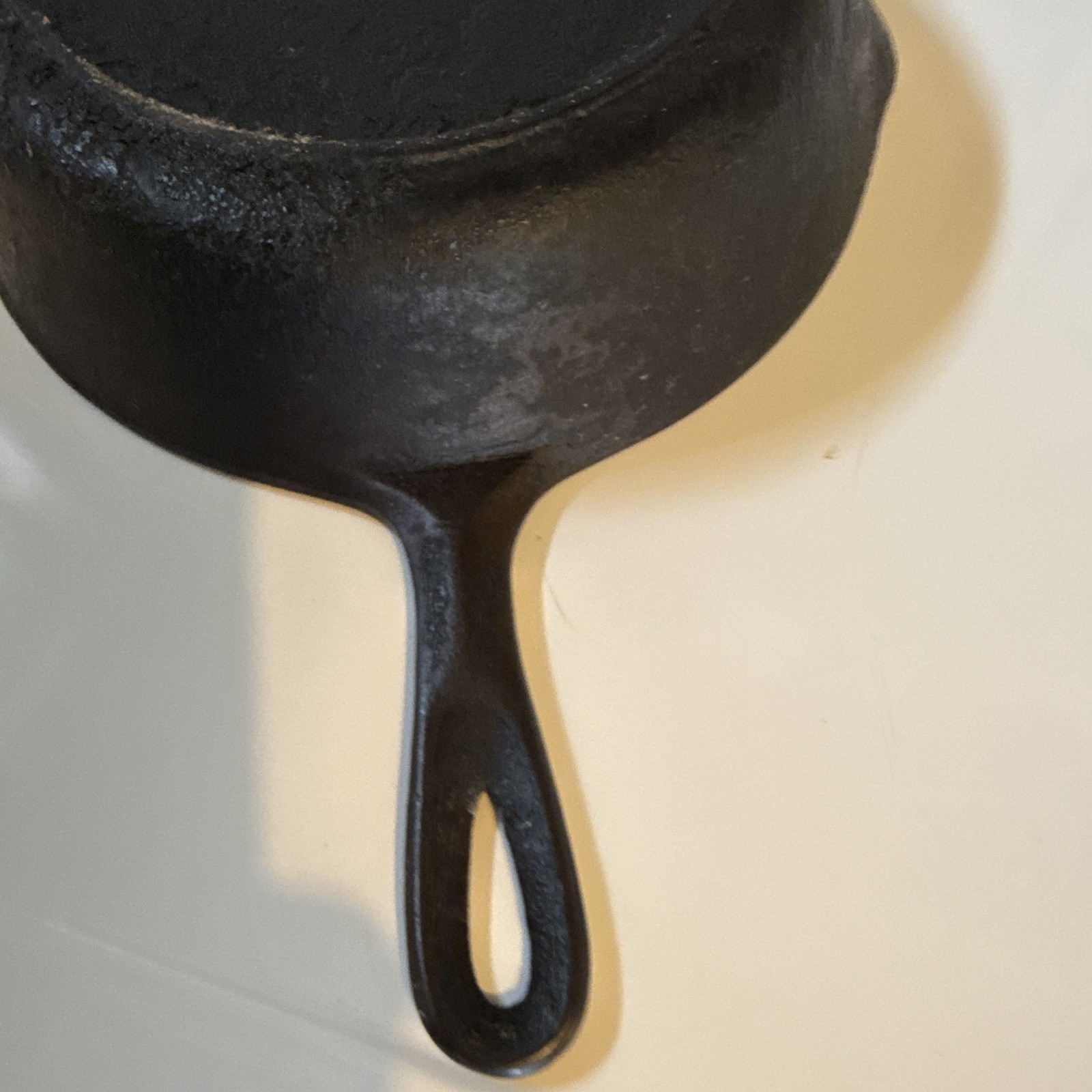 Cast Iron Skillet Frying Pan, Black Cast Iron Skillet Pan Heavy-Duty Skillet