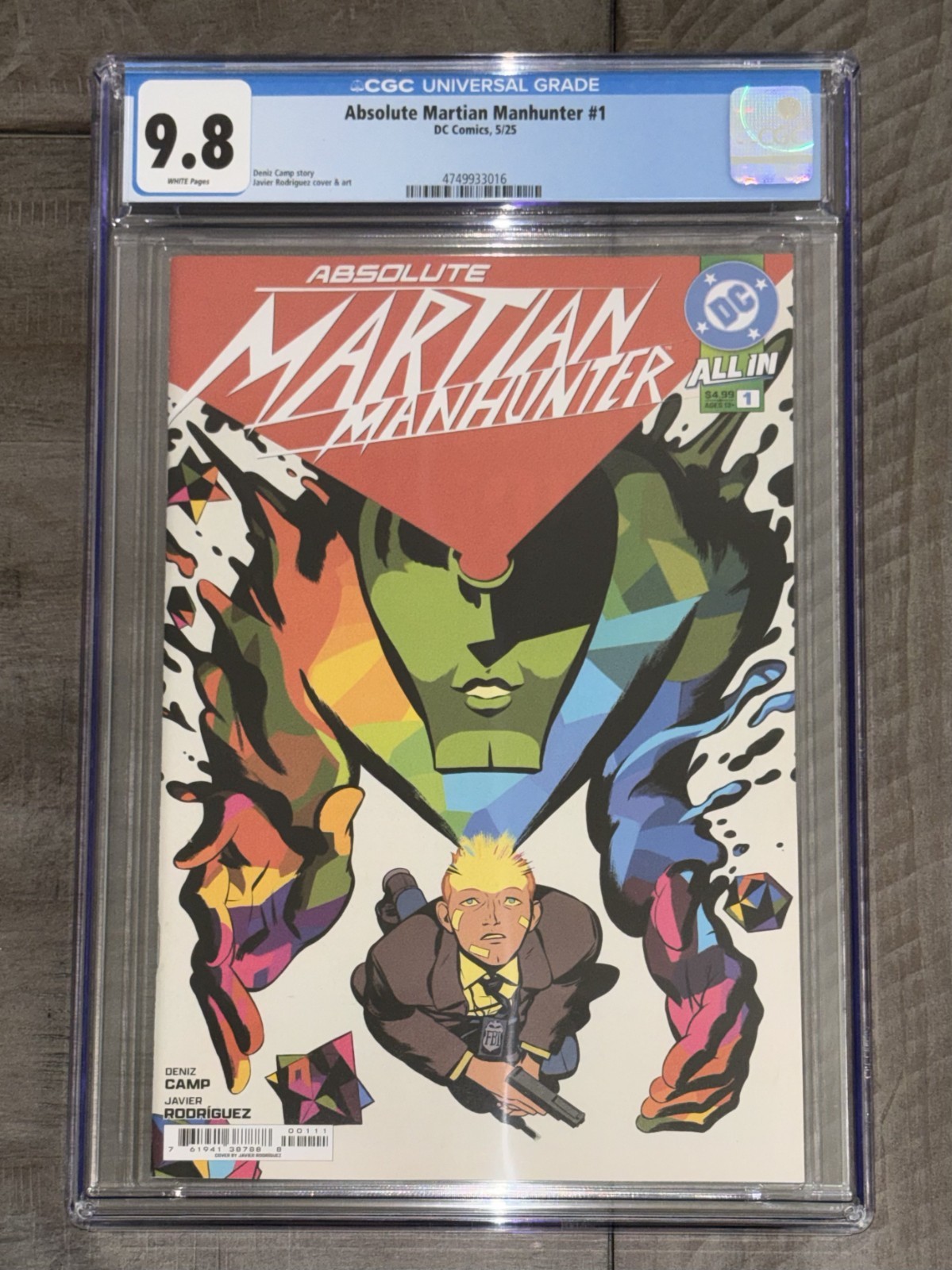 Absolute Martian Manhunter First Printing Cover A CGC 9.8 IN STOCK