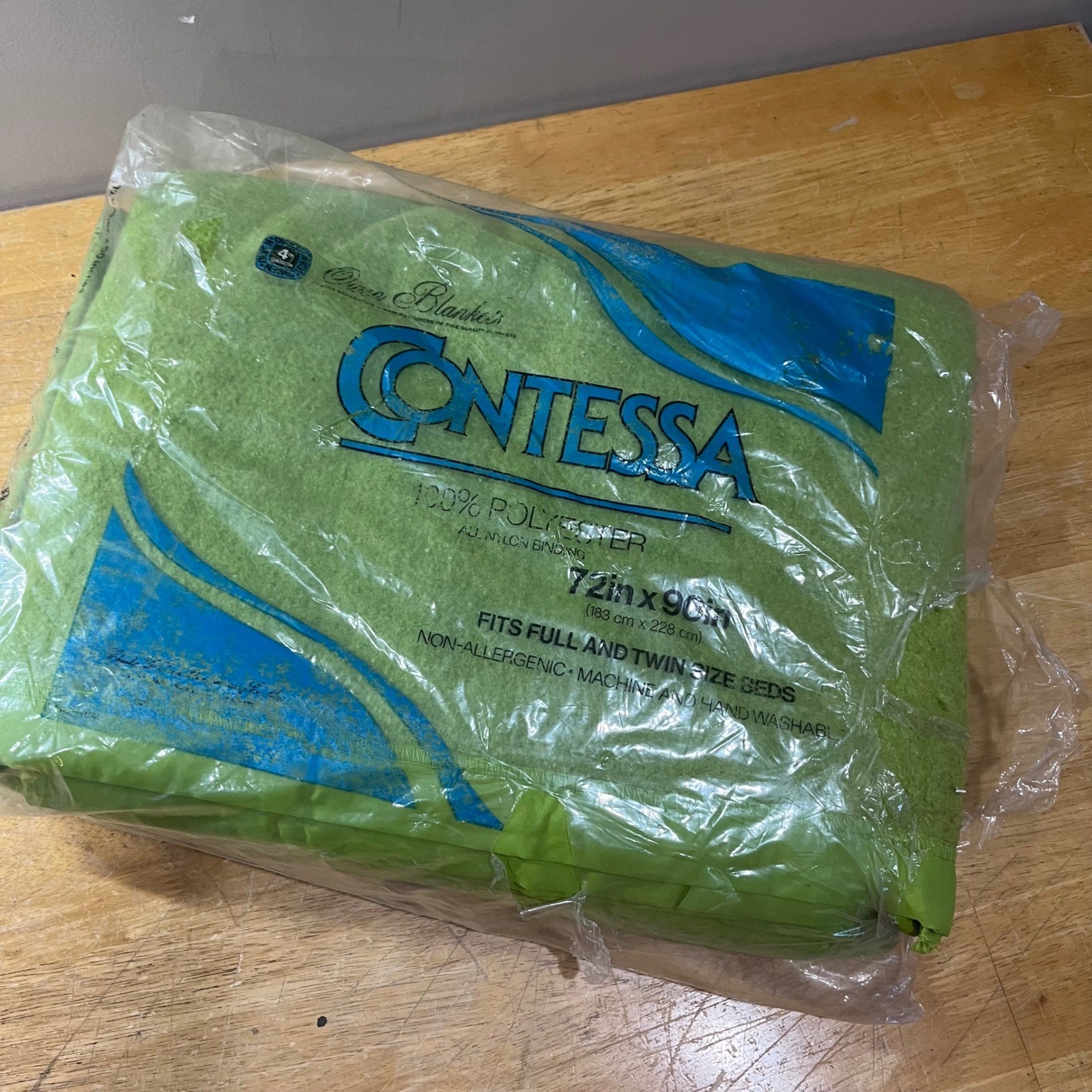 Vtg Contessa Lime Green Blanket 72×90 Twin Full 100% Polyester Nylon Binding NEW