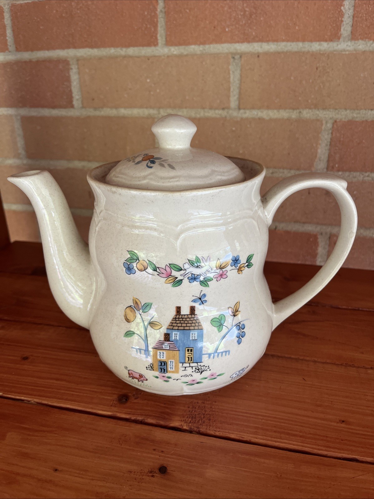 International Heartland Stoneware Vintage Teapot