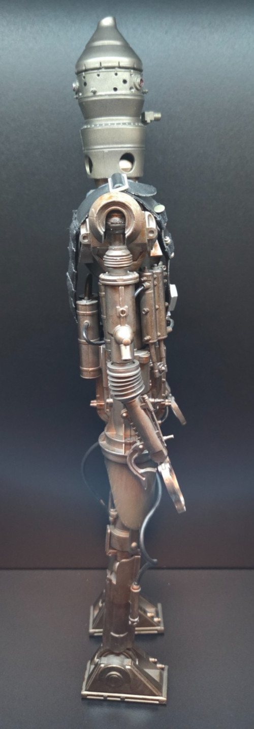Sideshow Collectibles Star Wars 1/6 Scale IG-88 Figure Scum & Villainy