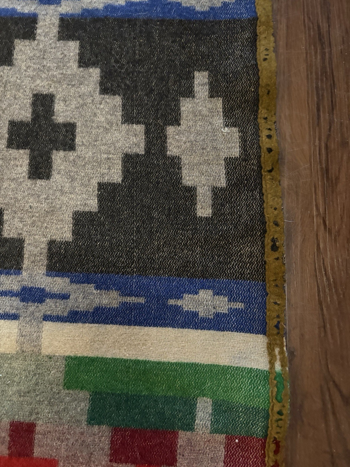 1920s-1930s Vintage Pendleton Wool Blanket Gray Black Blue Red Green 72” X 60”