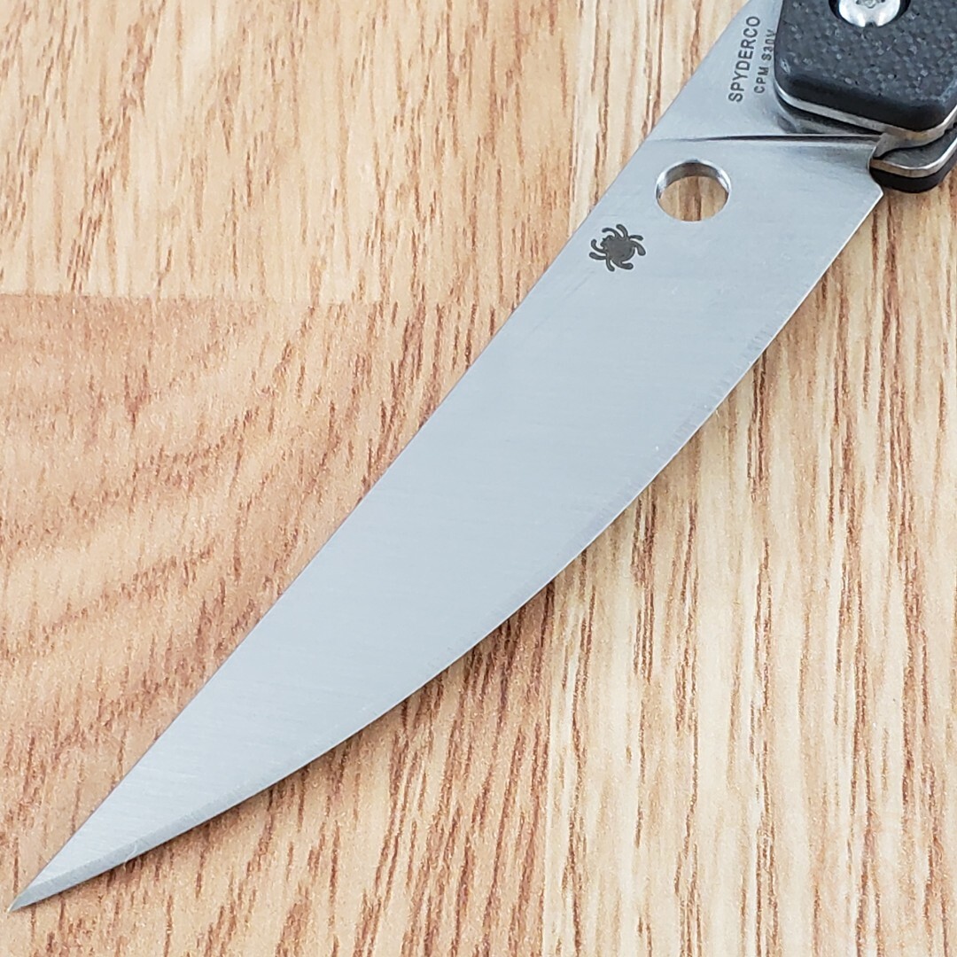 Spyderco Ikuchi Folding Knife 3.25″ CPM S30V Steel Blade Carbon Fiber/G10 Handle