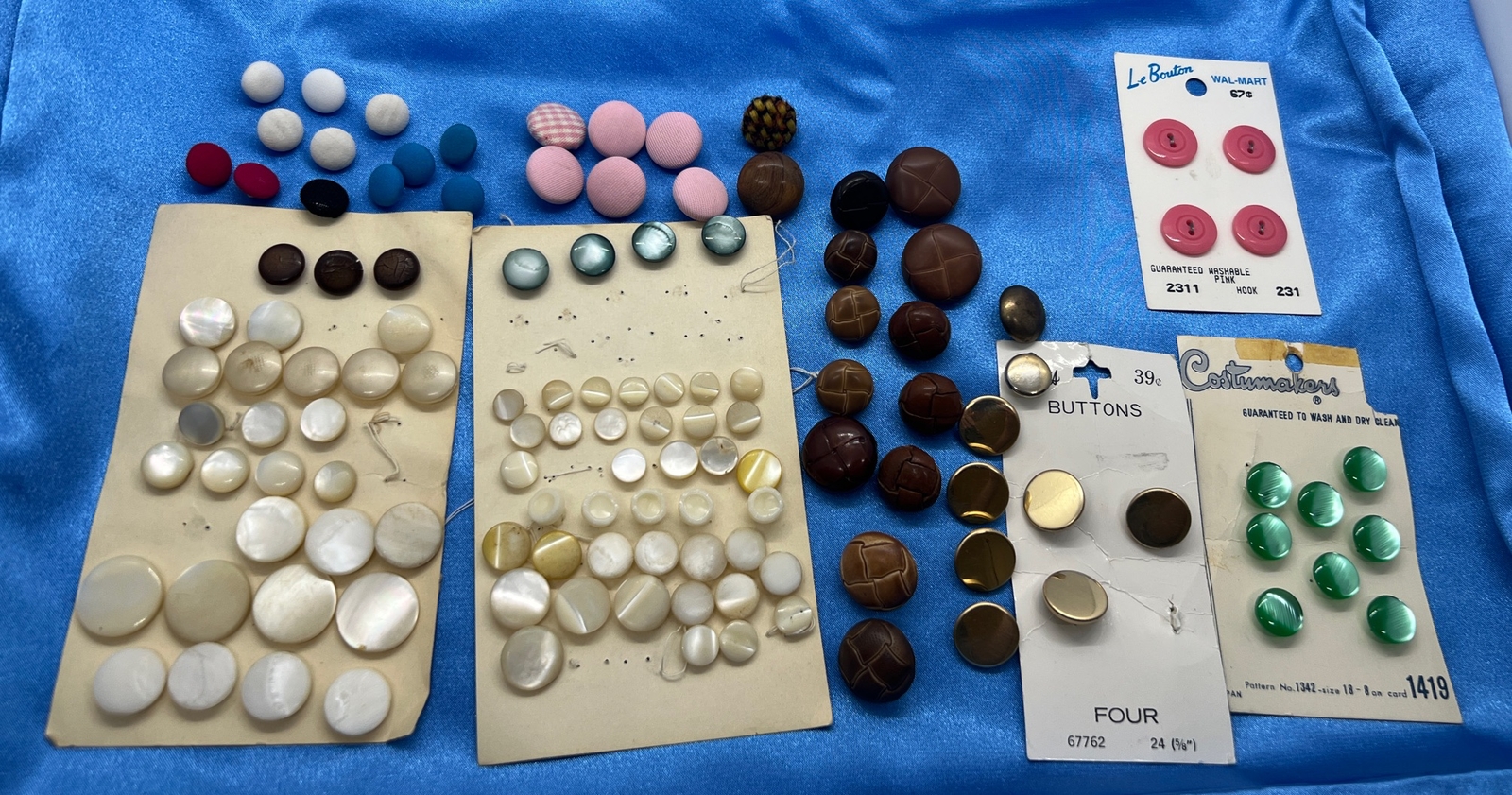 Button Lot Mixed Materials 69 Mother Of Pearl Buttons On Card 56 125 Buttons