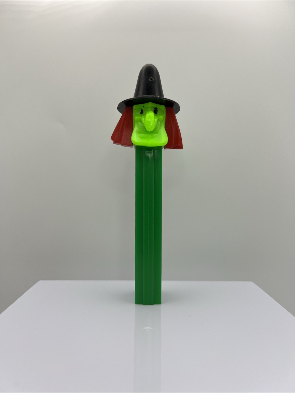 Vintage PEZ Witch C 3.8 Patent Made In USA Green Stem 3 Piece Head