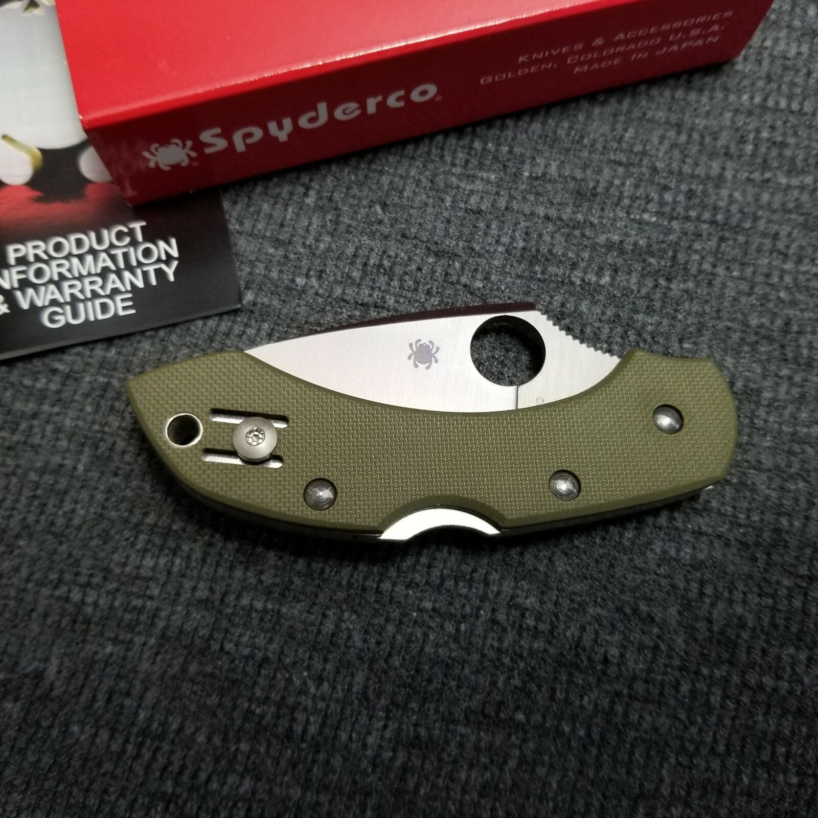Spyderco Dragonfly Folding Knife Foliage Green G10 Handles VG10 Blade C28GPFG