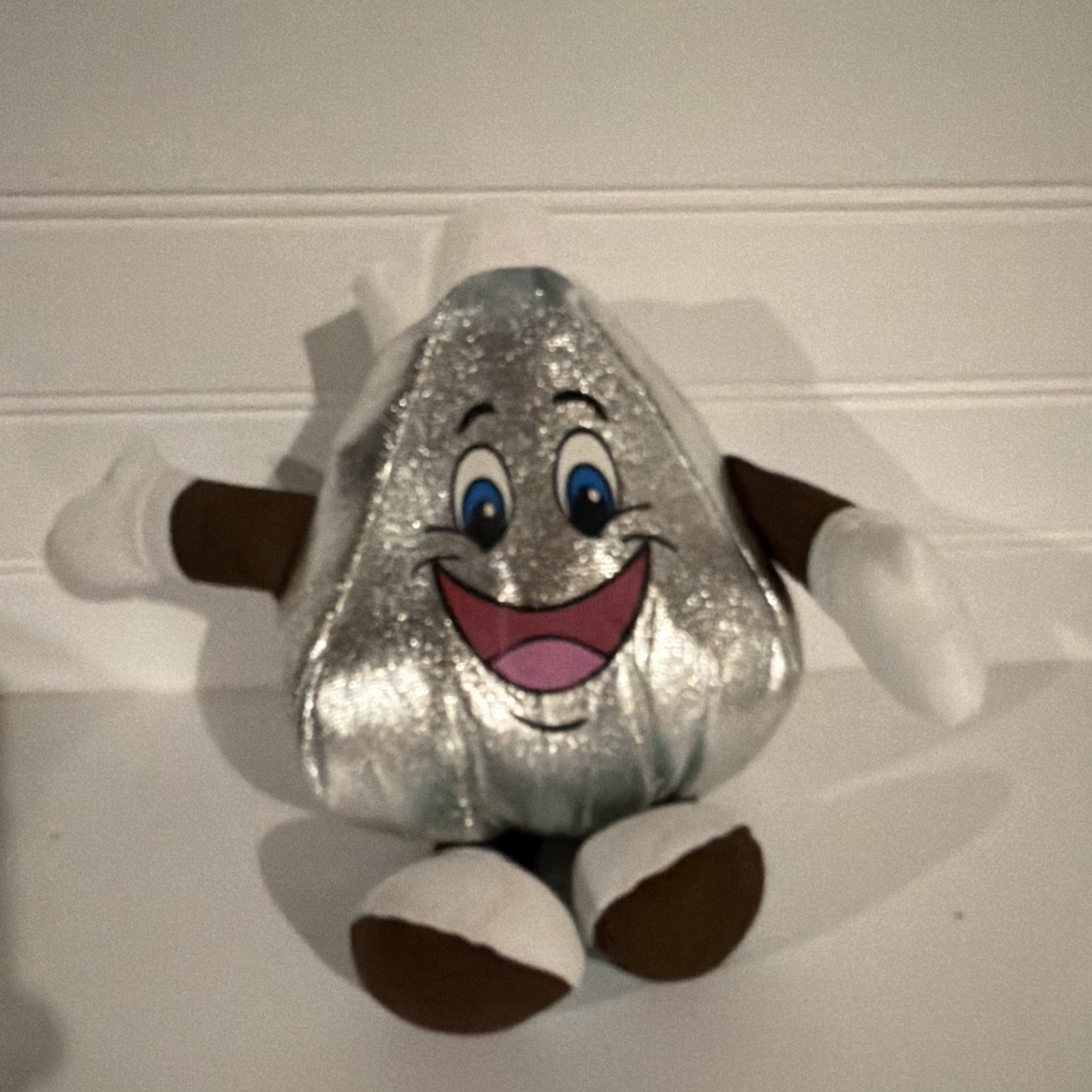 Hershey’s Kisses Advertising Plush Toy Works 2002 Silver Brown White