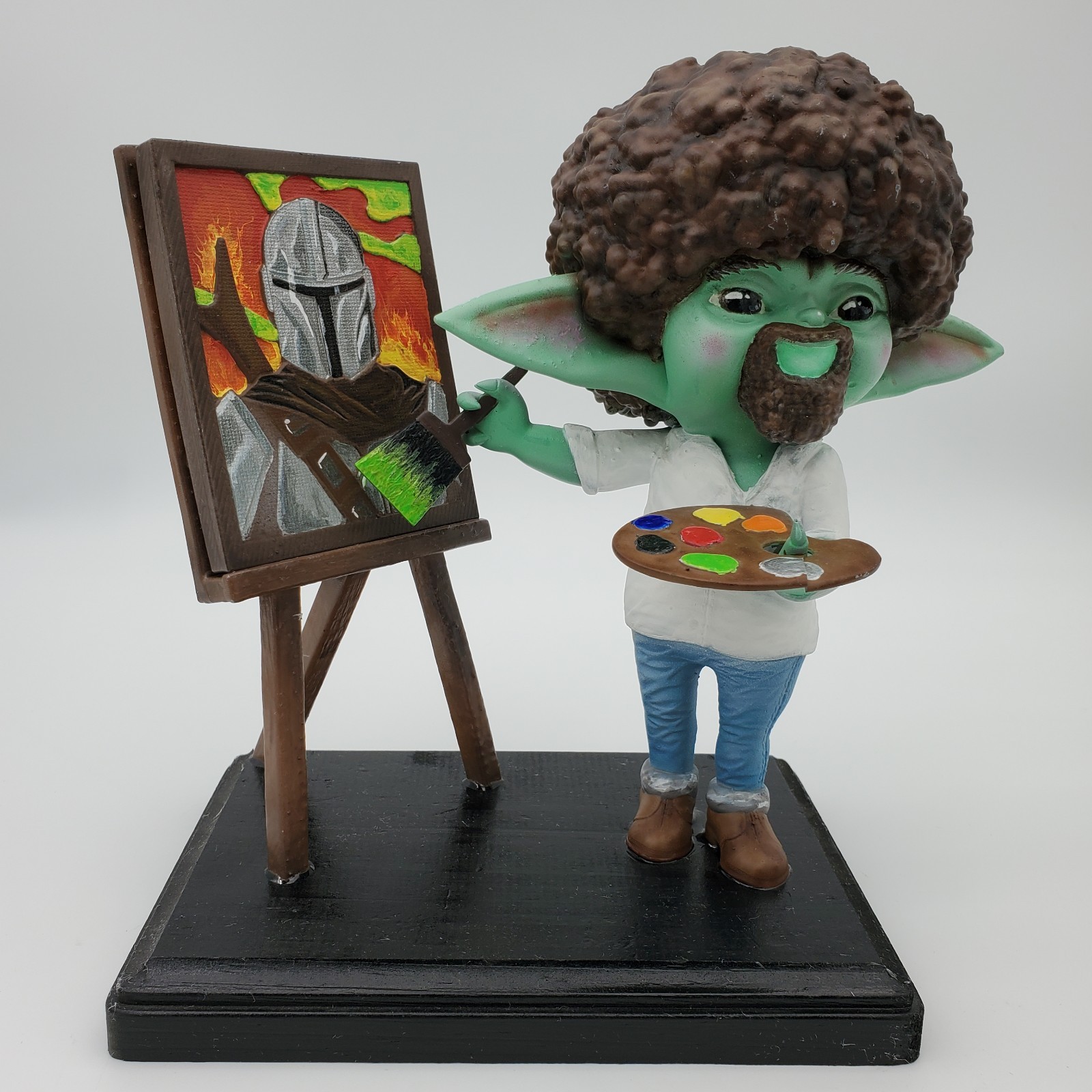 Grogu Star Wars Mandalorian Art Resin Figurine w/ Easel & Palette