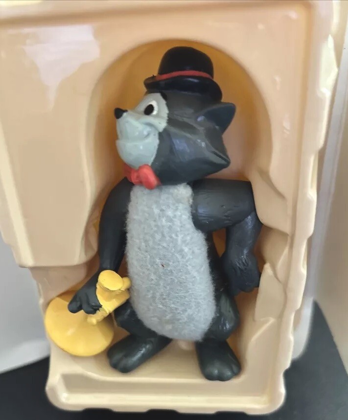 McDs Happy Meal toy Disney’s Scat Cat Aristocats Soft Belly 3″ 1995