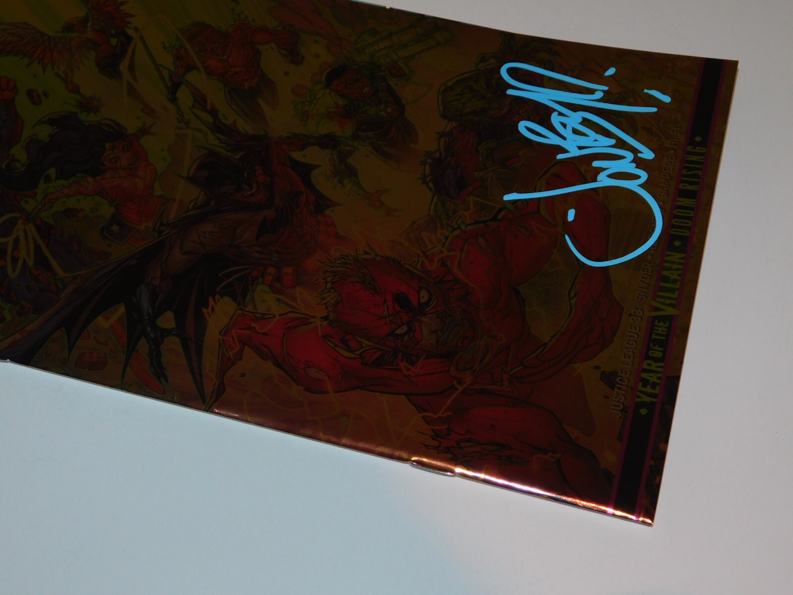 JUSTICE LEAGUE #33 2019 NYCC DCEASED FOIL JONBOY MEYERS VARIANT SIGNED – LTD