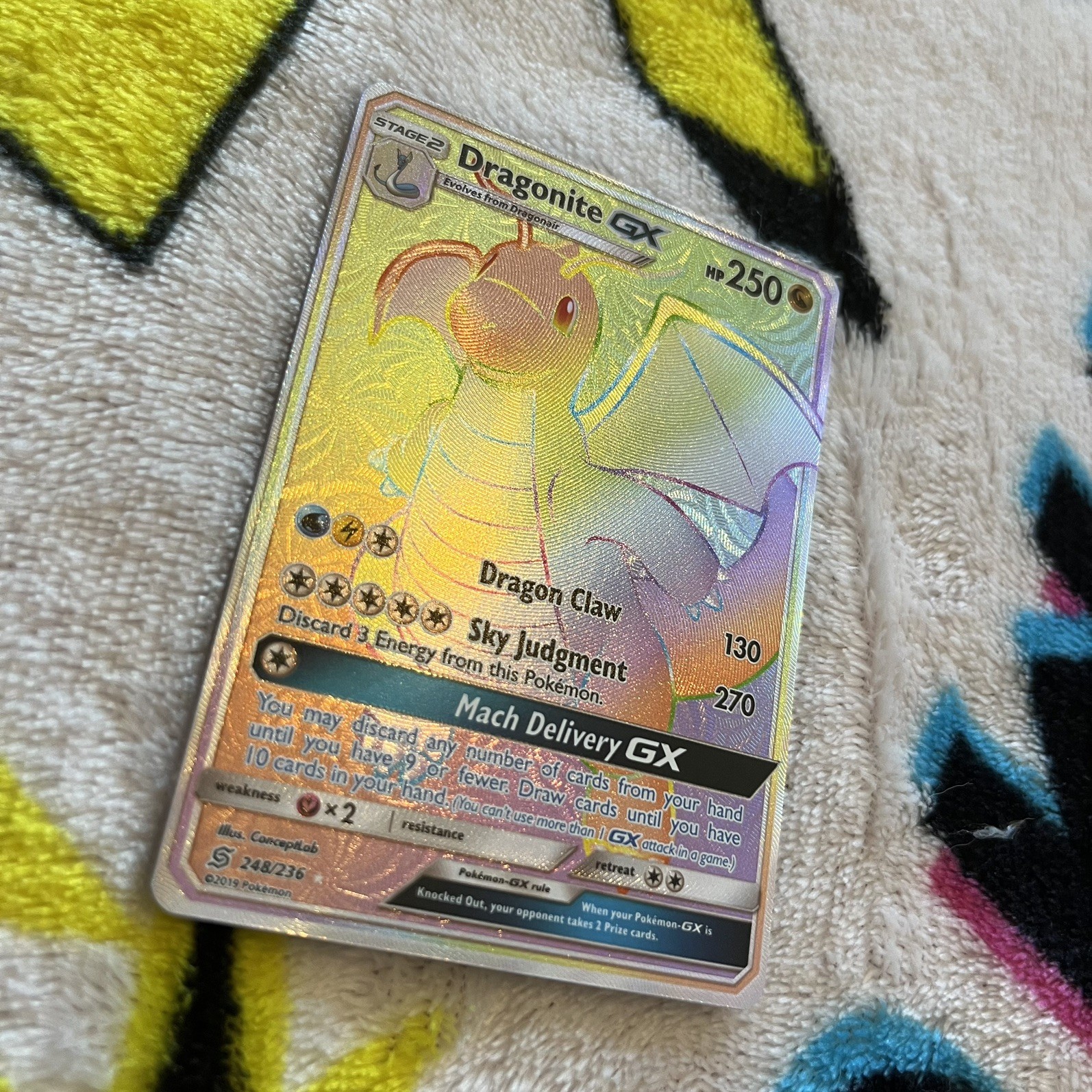 Dragonite GX Rainbow Rare 248/236 Secret Rare Sun & Moon Unified Minds Pokémon