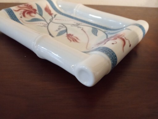 Vntg Elizabeth Arden Pink and Blue Floral Trinket Soap Dish Ceramic Bamboo Japan