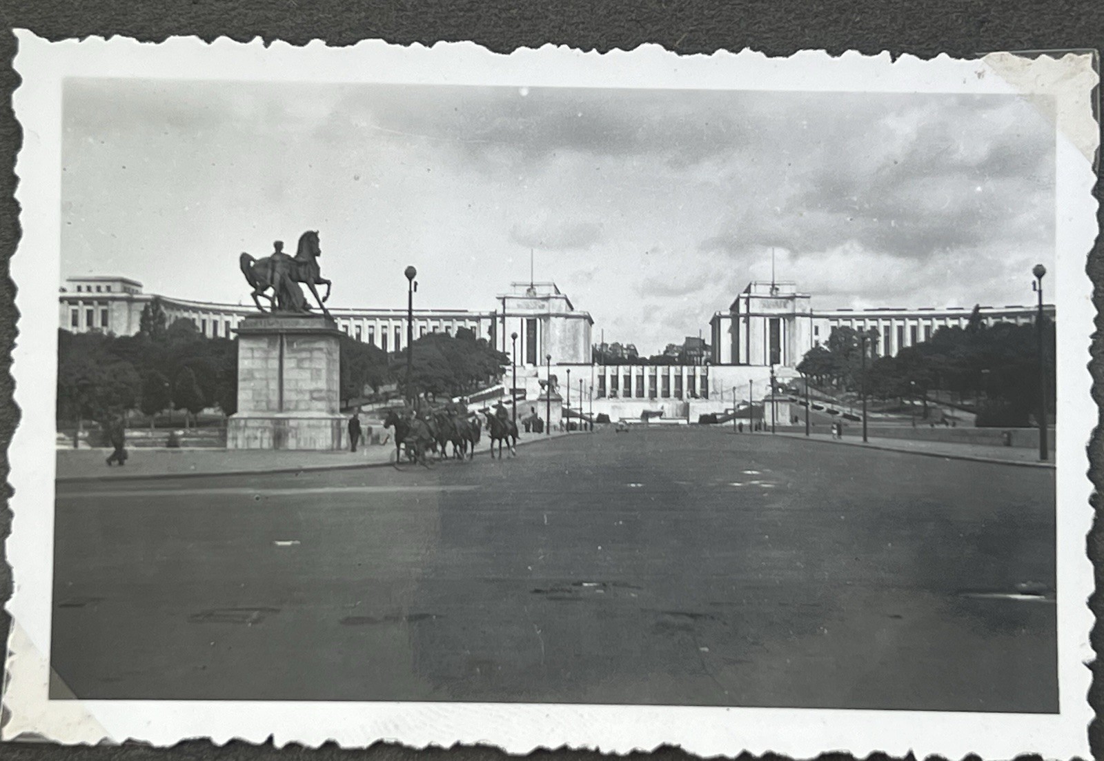 German ww2 11 X Paris Berlin J52 Frankreich Photo album France Île-de-France
