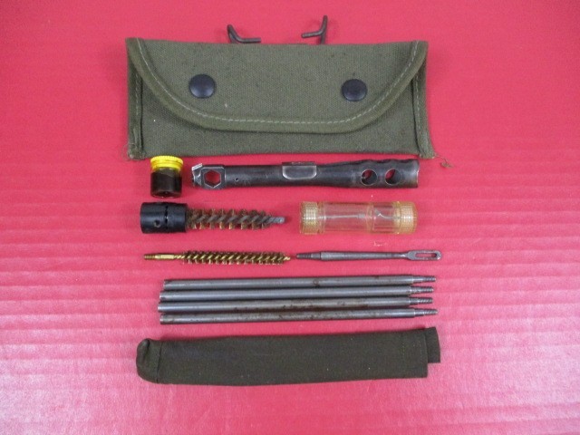 Vietnam Era US Army 7.62mm or .308 caliber Rifle Cleaning Kit – Original – NICE