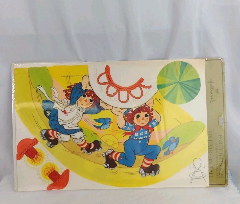 Vtg (6) Hallmark Raggedy Ann & Andy Party Hats 7″ Tall w/ Strings & Toppers NIP