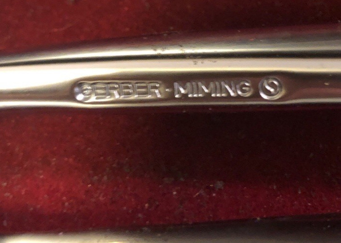 23 Piece Gerber Chef Carving Knife Set in 3 Tier Walnut Case All USA Made XLNT