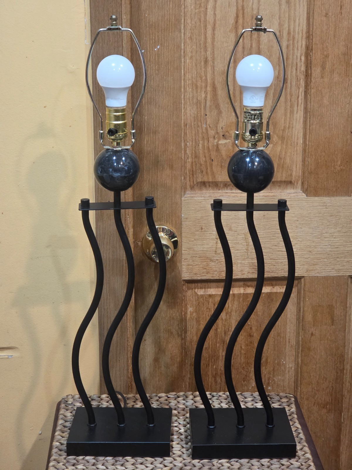 Vintage 80s Lite Source LVS-3301 Memphis Postmodern Wavy Squiggle Lamps – Pair