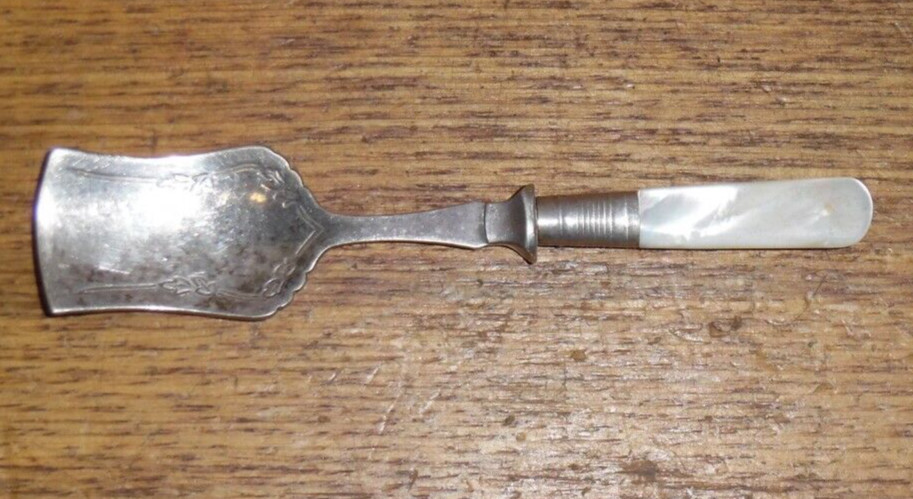 Antique Sheffield Mother Of Pearl Handle Cheese / Marrow Scoop Spoon – 5 3/8″