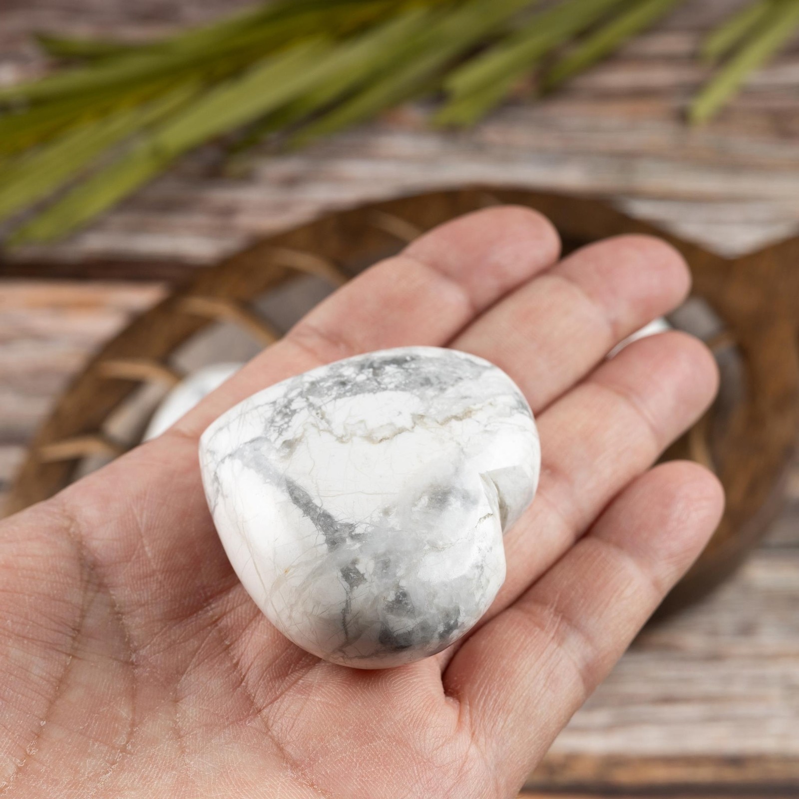 White Howlite Heart Shape Crystal Palm Stone, Polished Stone, Spiritual Gift