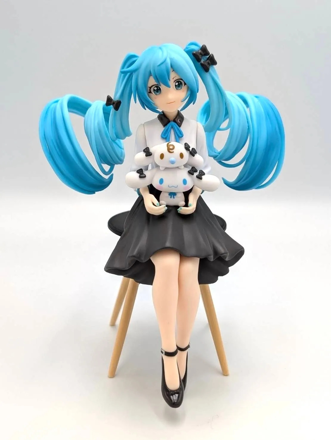 14CM Hatsune Miku Big Eared Dog Ver PVC Anime Figure Collectible Display Toy