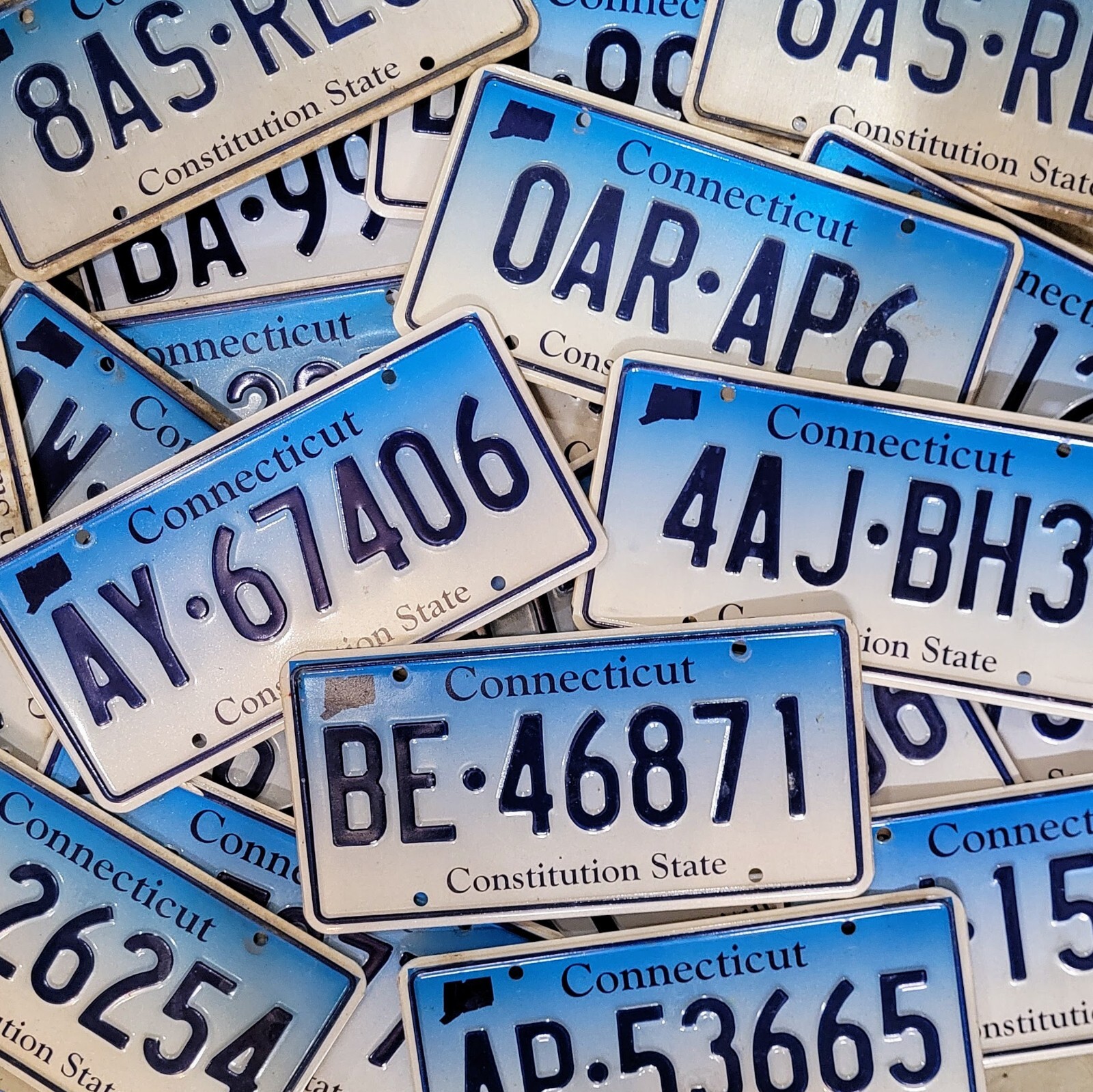 1 CONNECTICUT LICENSE PLATE 🔥FREE📬🔥w/RANDOM LETTERS & #’S ~READ DESCRIPTION
