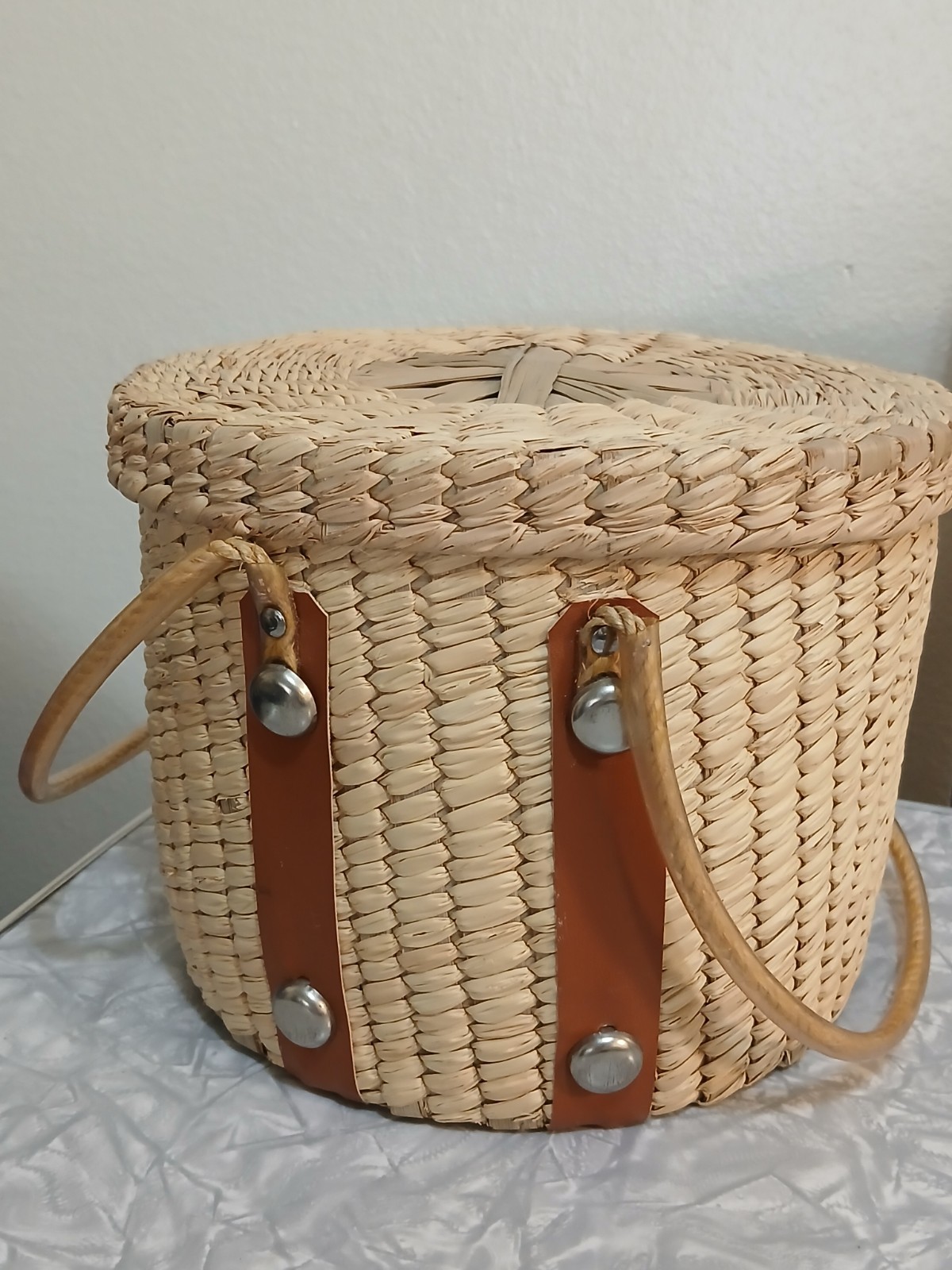 Vintage Hand-Woven Lidded Basket-Purse