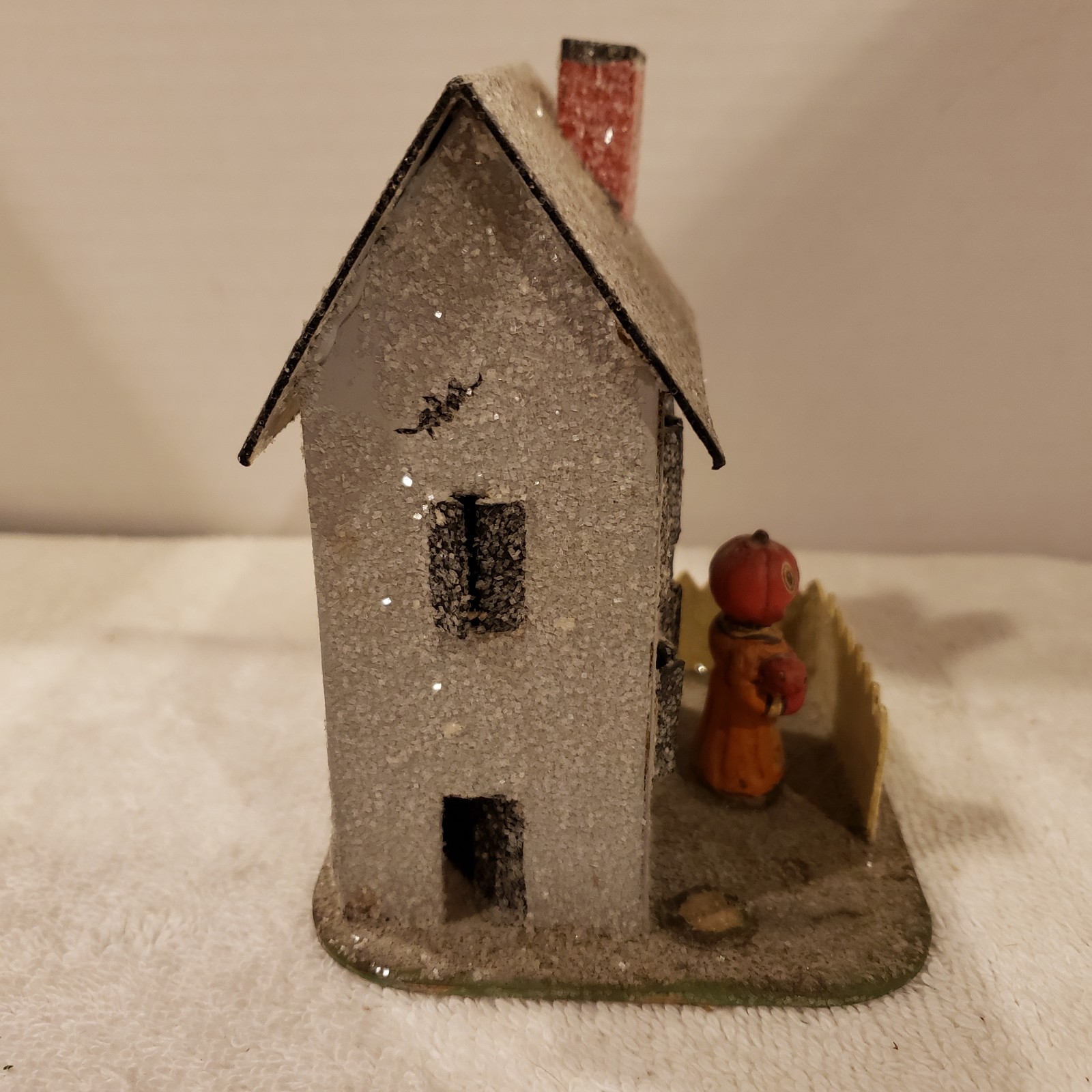 Polliwoggs Haunted House Miniature Pumpkin People Halloween Putz Style 1990 READ
