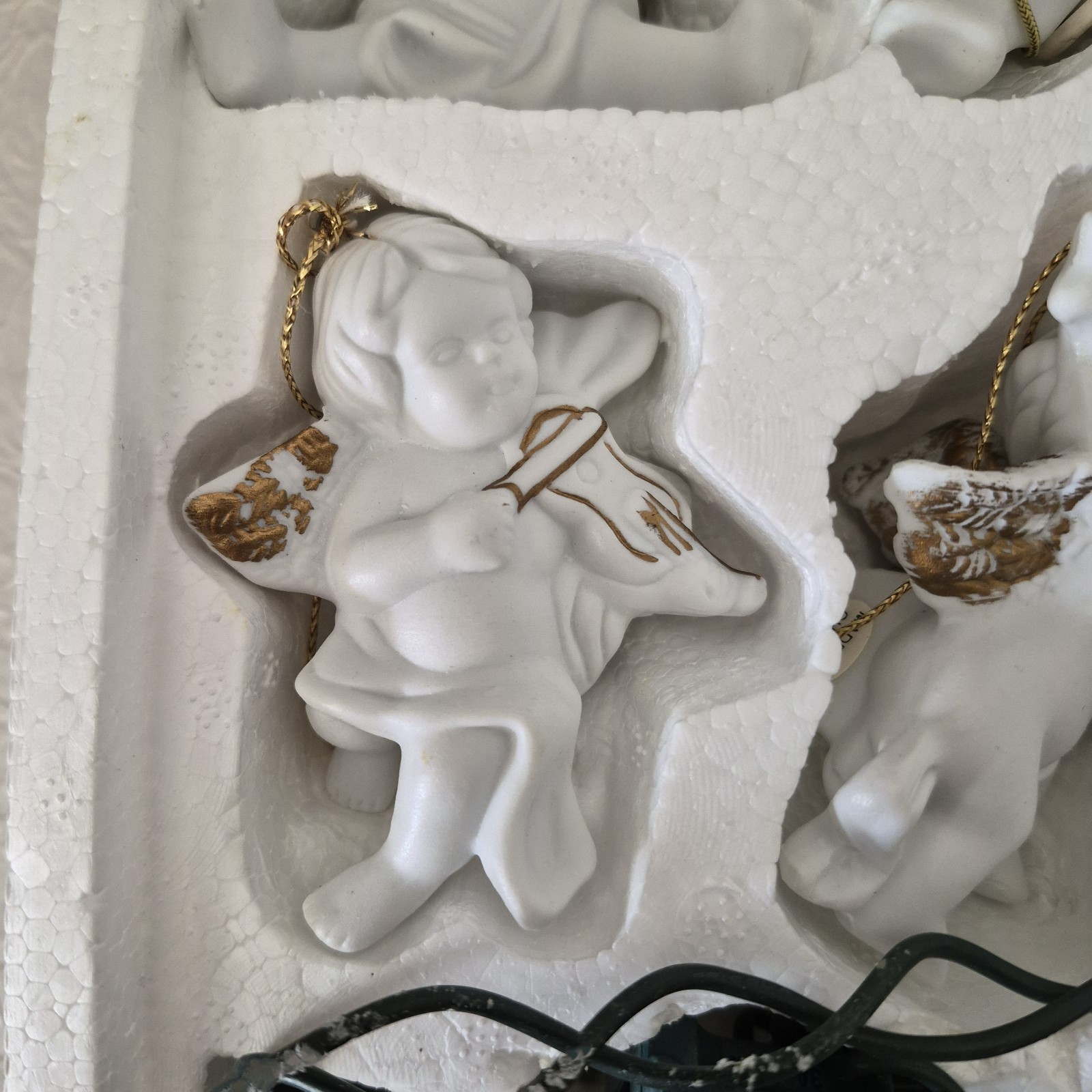 Vintage Lighted Porcelain Cherubs Strand Indoor Lights Set of 10 White Gold