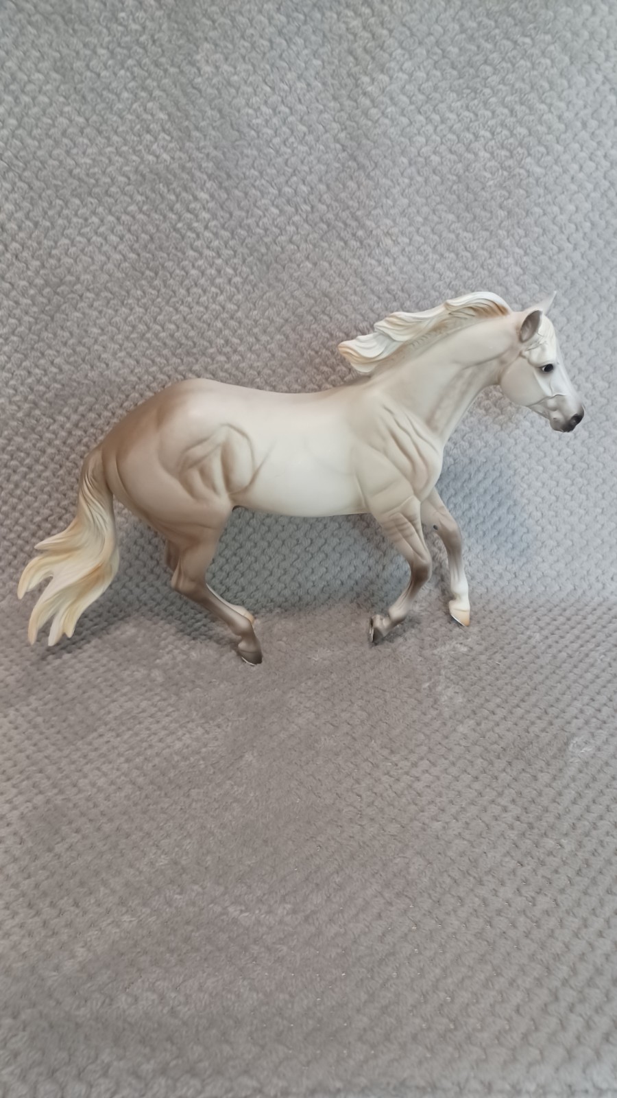 Breyer #301181 2022 TSC Ashton Loping Quarter Horse