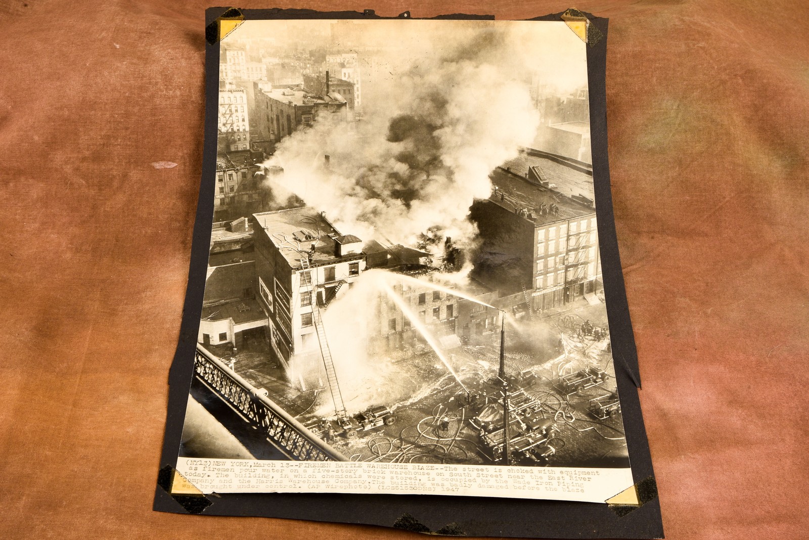 New York South Street Warehouse Fire 10¼x13½ 1947 AP Wire Photo V32
