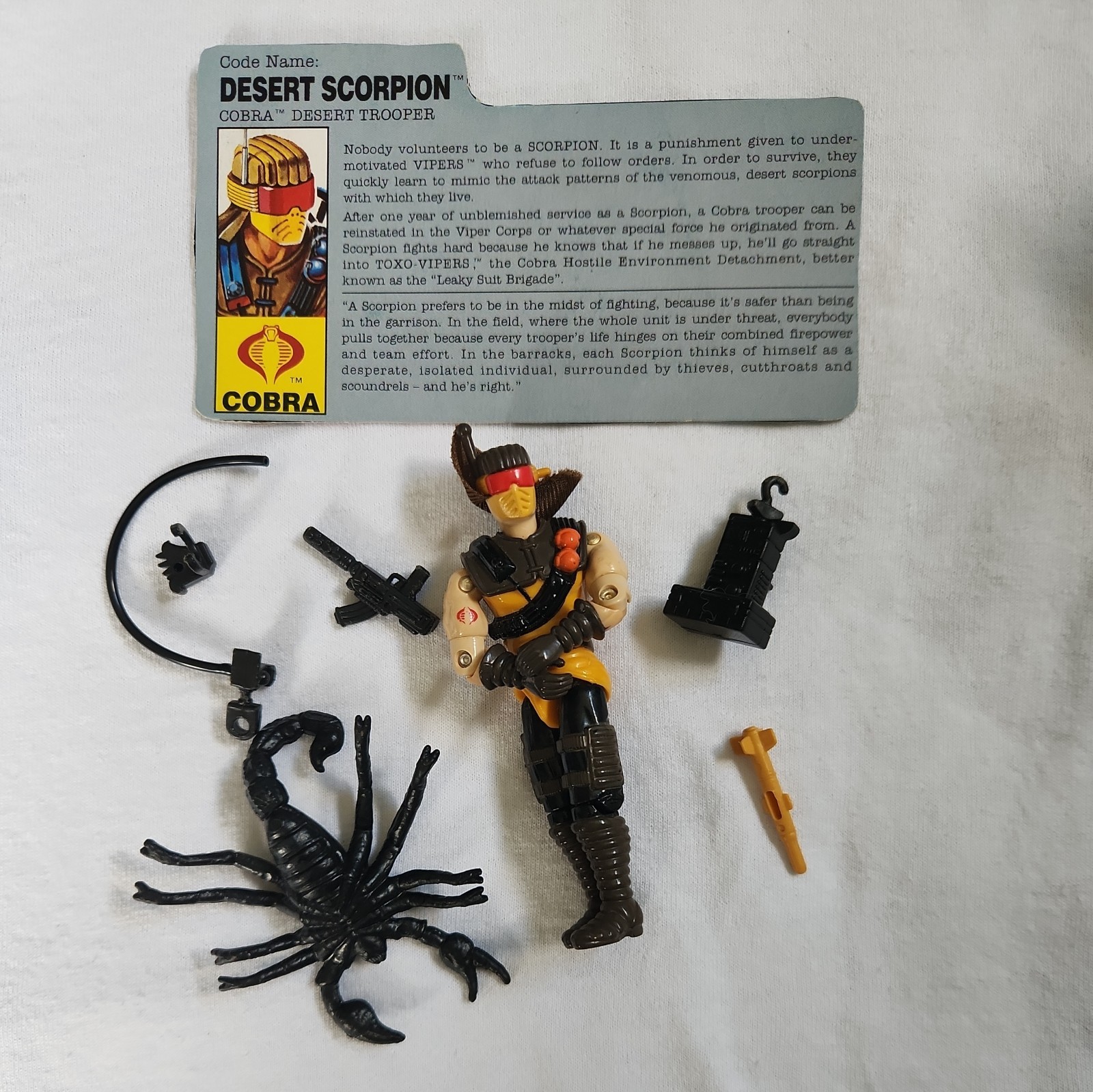 GI Joe 1991 Desert Scorpion Action Figure with File Card and Weapons. Complete.